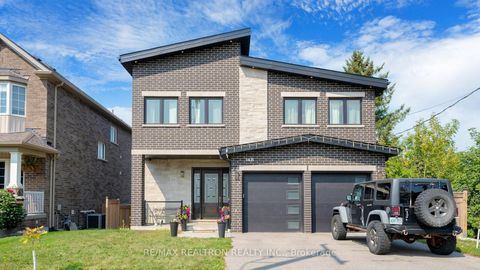 Photo 1 at 148 Church Street, Keswick North, Georgina