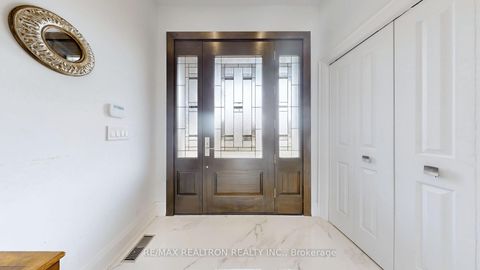 Photo 17 at 148 Church Street, Keswick North, Georgina