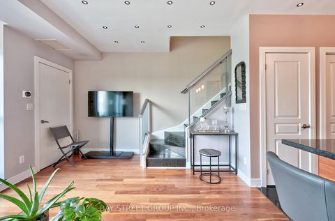 Photo 10 at Uph3 - 1 Avondale Avenue, Willowdale East, Toronto