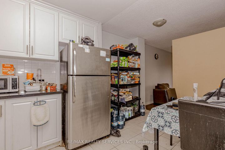 Photo 6 at 117 - 475 Bramalea Road, Southgate, Brampton