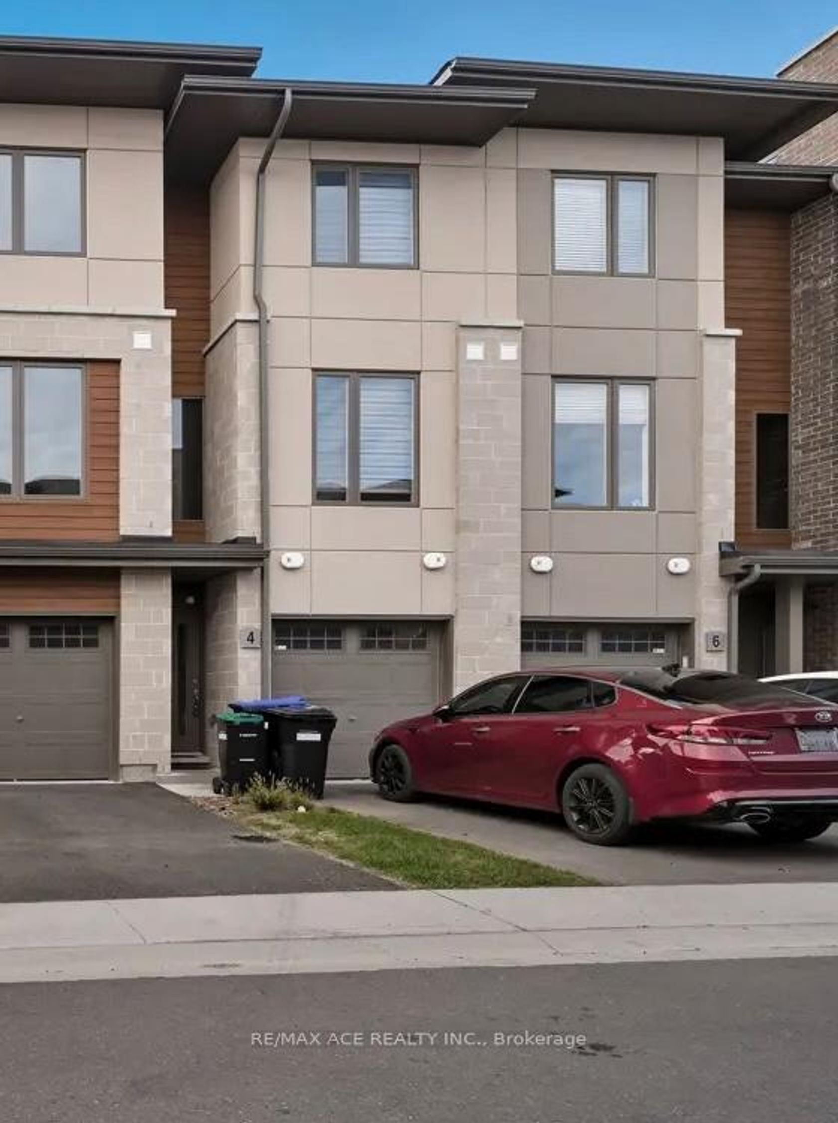 16 - 4 Winters Crescent N, Collingwood 