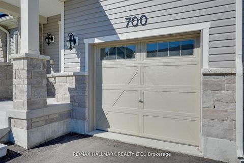 Photo 2 at 700 Sargeant Place, Rural Innisfil, Innisfil