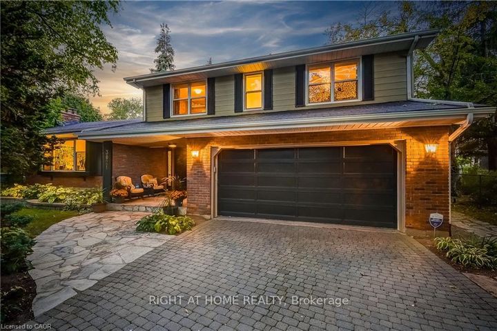 Photo 2 at 3021 Lakeshore Road, Roseland, Burlington