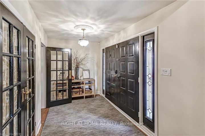 Photo 8 at 3021 Lakeshore Road, Roseland, Burlington