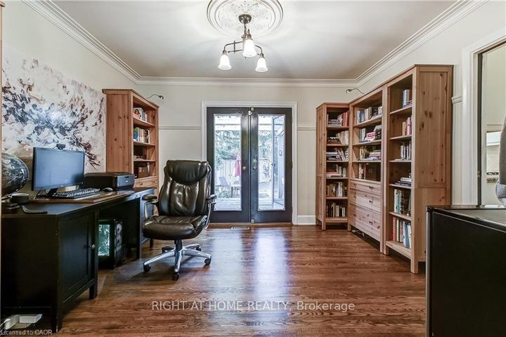 Photo 19 at 3021 Lakeshore Road, Roseland, Burlington