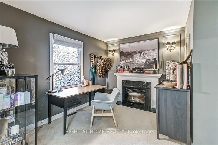 Photo 24 at 3021 Lakeshore Road, Roseland, Burlington