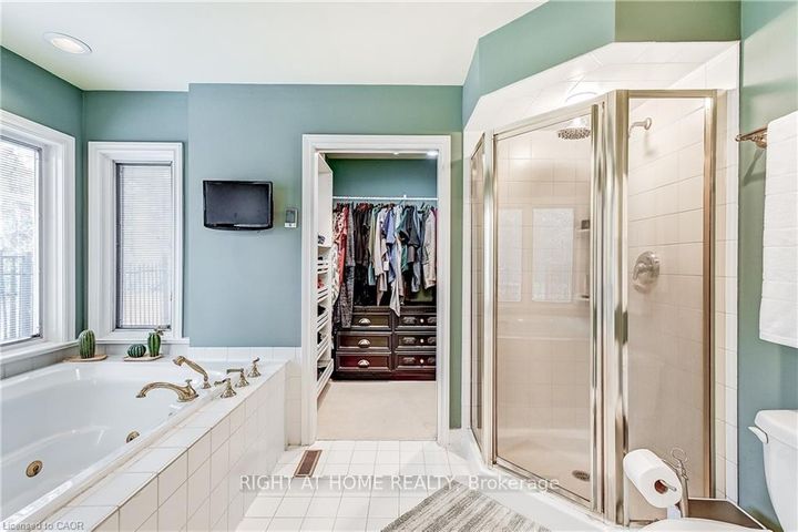 Photo 26 at 3021 Lakeshore Road, Roseland, Burlington