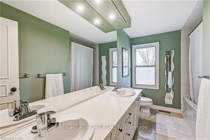 Photo 32 at 3021 Lakeshore Road, Roseland, Burlington