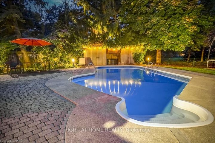 Photo 37 at 3021 Lakeshore Road, Roseland, Burlington