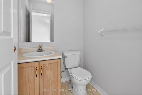 Photo 15 at 71 Roseheath Drive, Maple, Vaughan