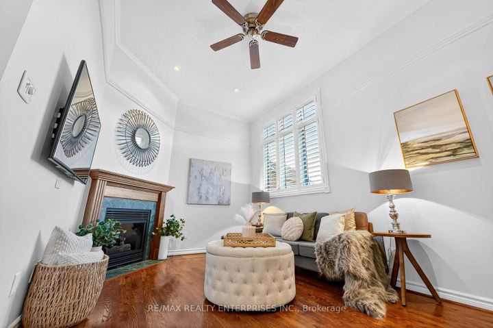 Photo 13 at 336 Oakridge Court, RO River Oaks, Oakville