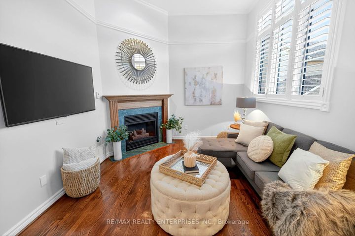 Photo 14 at 336 Oakridge Court, RO River Oaks, Oakville