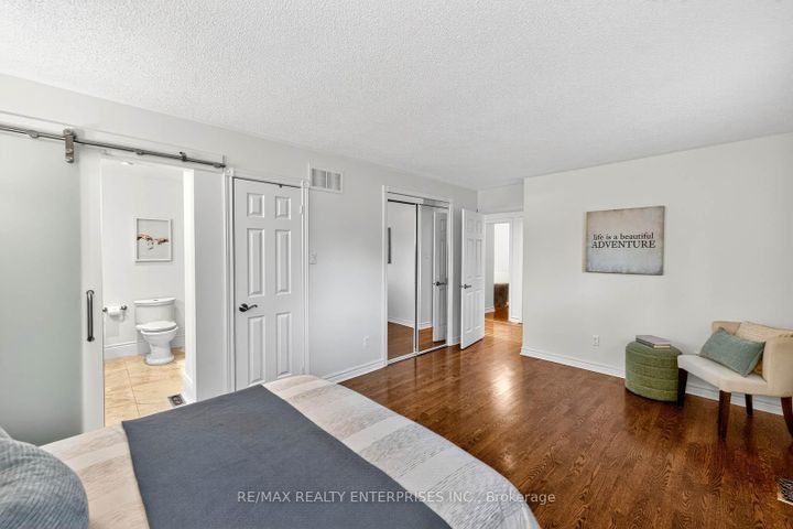 Photo 19 at 336 Oakridge Court, RO River Oaks, Oakville