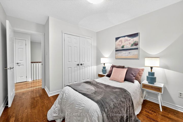 Photo 23 at 336 Oakridge Court, RO River Oaks, Oakville