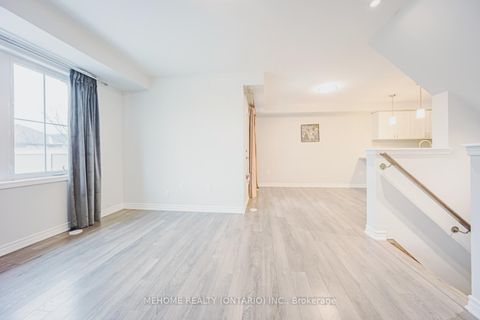 Photo 9 at 10 Stocks Lane, Rural Aurora, Aurora