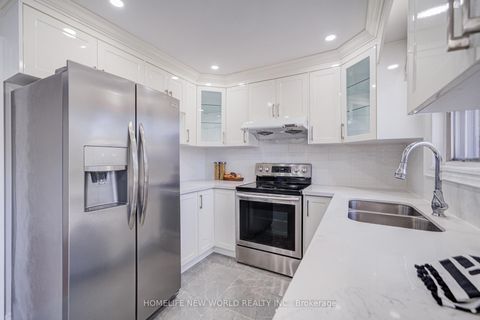 Photo 11 at 54 Marblemount Crescent, Sullivan, Toronto
