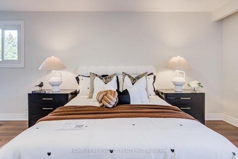 Photo 22 at 54 Marblemount Crescent, Sullivan, Toronto