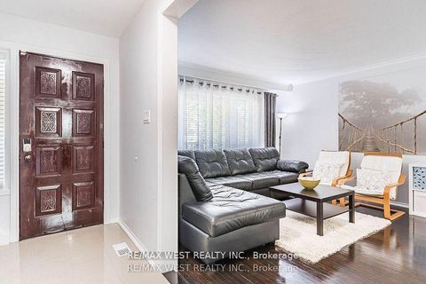 Photo 8 at 128 Mercury Road S, Clairville, Toronto