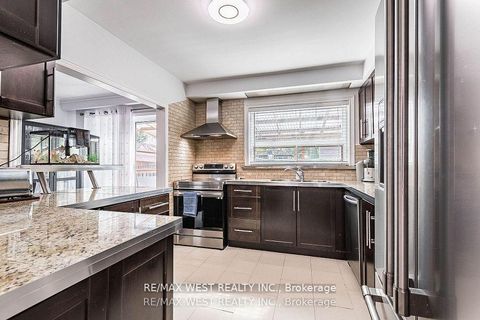 Photo 15 at 128 Mercury Road S, Clairville, Toronto