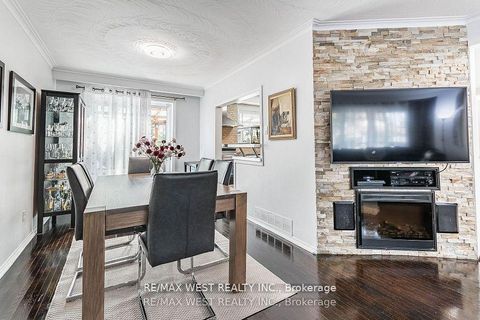 Photo 16 at 128 Mercury Road S, Clairville, Toronto