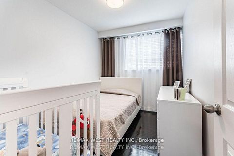 Photo 22 at 128 Mercury Road S, Clairville, Toronto