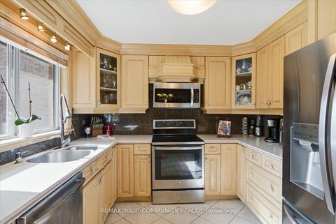 Photo 13 at 35 Sunvale Drive, Richview, Toronto