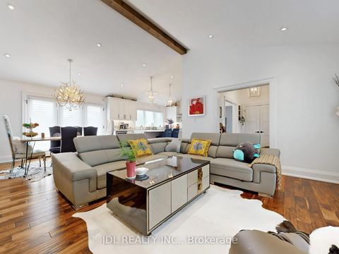 Photo 12 at 11 Hedge Road, Sutton & Jackson's Point, Georgina