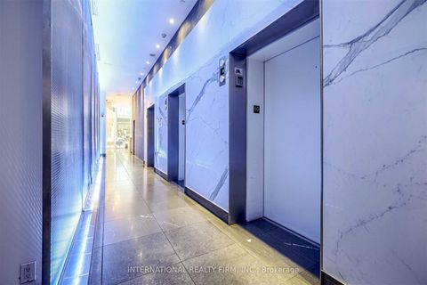 Photo 3 at 402 - 55 Stewart Street, Waterfront Communities C1, Toronto