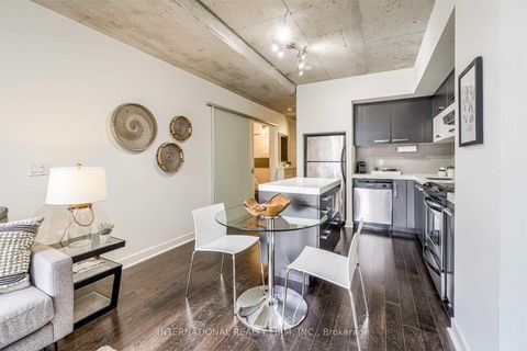 Photo 8 at 402 - 55 Stewart Street, Waterfront Communities C1, Toronto