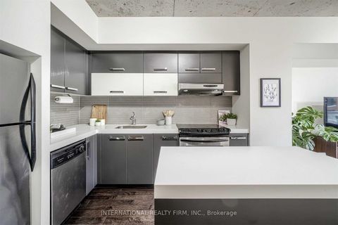 Photo 10 at 402 - 55 Stewart Street, Waterfront Communities C1, Toronto