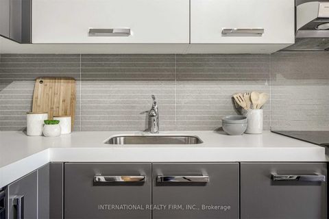 Photo 12 at 402 - 55 Stewart Street, Waterfront Communities C1, Toronto