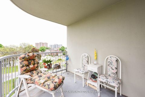 Photo 26 at 402 - 3559 Eglinton Avenue W, Mount Dennis, Toronto