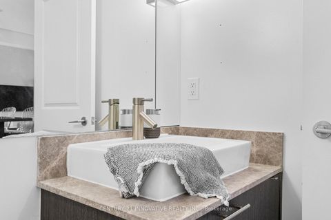 Photo 17 at 507 - 8 Mercer Street, Waterfront Communities C1, Toronto