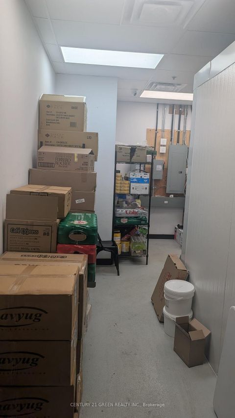 Photo 12 at 4108 - 21 Rexdale Boulevard, Etobicoke West Mall, Toronto