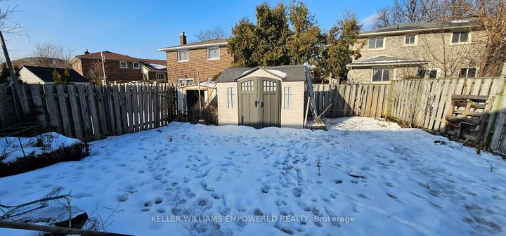 Photo 26 at 52 Endsleigh Crescent, Pleasant View, Toronto