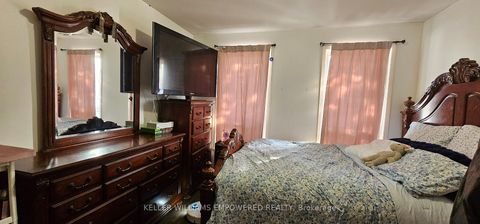 Photo 12 at 52 Endsleigh Crescent, Pleasant View, Toronto