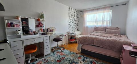 Photo 18 at 52 Endsleigh Crescent, Pleasant View, Toronto