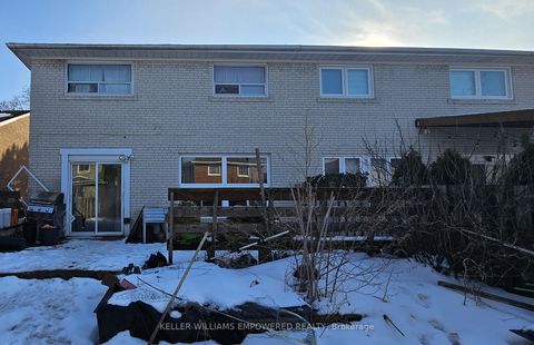 Photo 24 at 52 Endsleigh Crescent, Pleasant View, Toronto