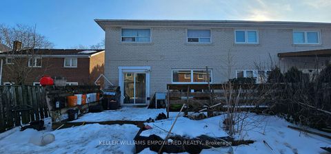 Photo 25 at 52 Endsleigh Crescent, Pleasant View, Toronto