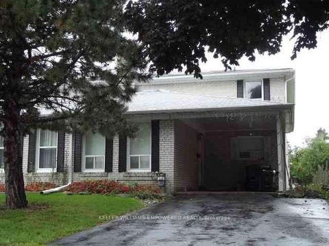 Photo 27 at 52 Endsleigh Crescent, Pleasant View, Toronto