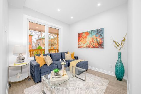 Photo 4 at 93 Agnes Street, O'Neill, Oshawa