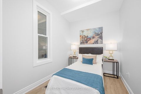 Photo 13 at 93 Agnes Street, O'Neill, Oshawa