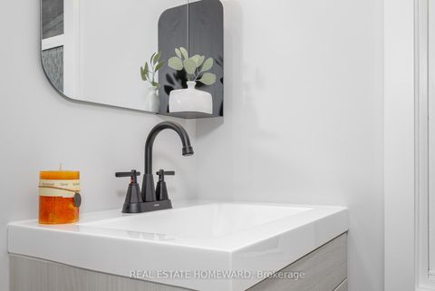 Photo 16 at 93 Agnes Street, O'Neill, Oshawa