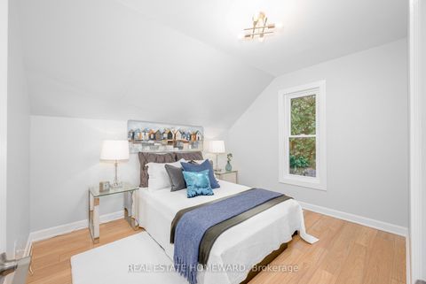 Photo 18 at 93 Agnes Street, O'Neill, Oshawa