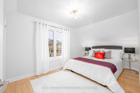 Photo 22 at 93 Agnes Street, O'Neill, Oshawa