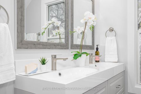 Photo 25 at 93 Agnes Street, O'Neill, Oshawa