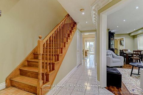 Photo 7 at 7 Creekwood Court, West Woodbridge, Vaughan