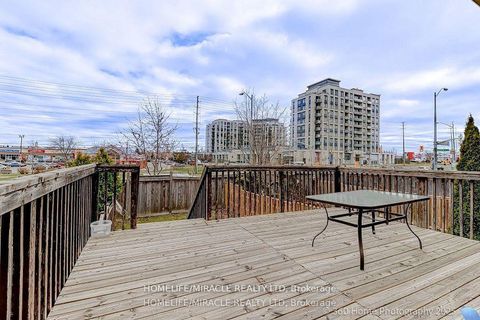 Photo 9 at 7 Creekwood Court, West Woodbridge, Vaughan