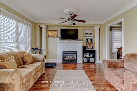 Photo 11 at 7 Creekwood Court, West Woodbridge, Vaughan