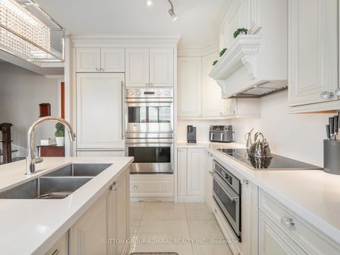 Photo 5 at 705 - 4700 Highway 7, East Woodbridge, Vaughan